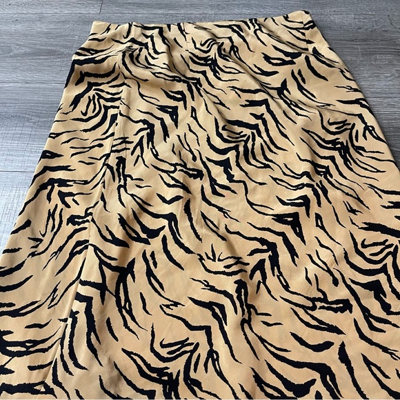 Madewell Midi Slip Silk Skirt Tiger Print Size 14 - Picture 6 of 7